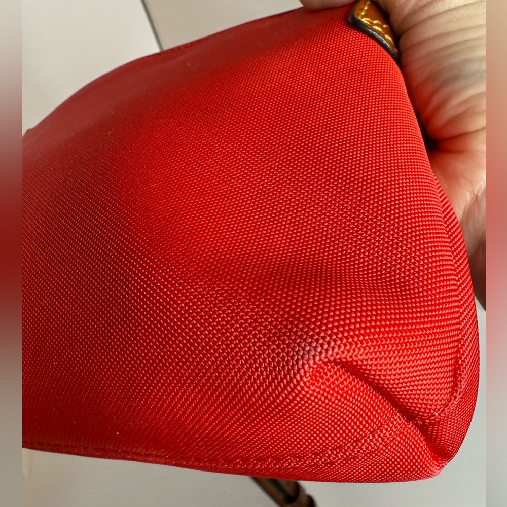 ☘️#123 Dooney & Bourke Small Red Nylon Crossbody Bag - Picture 6 of 17